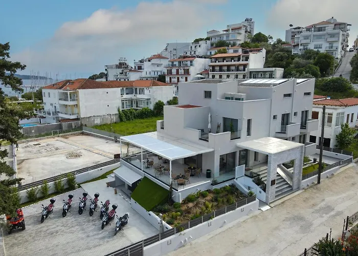 Niso Skiathos