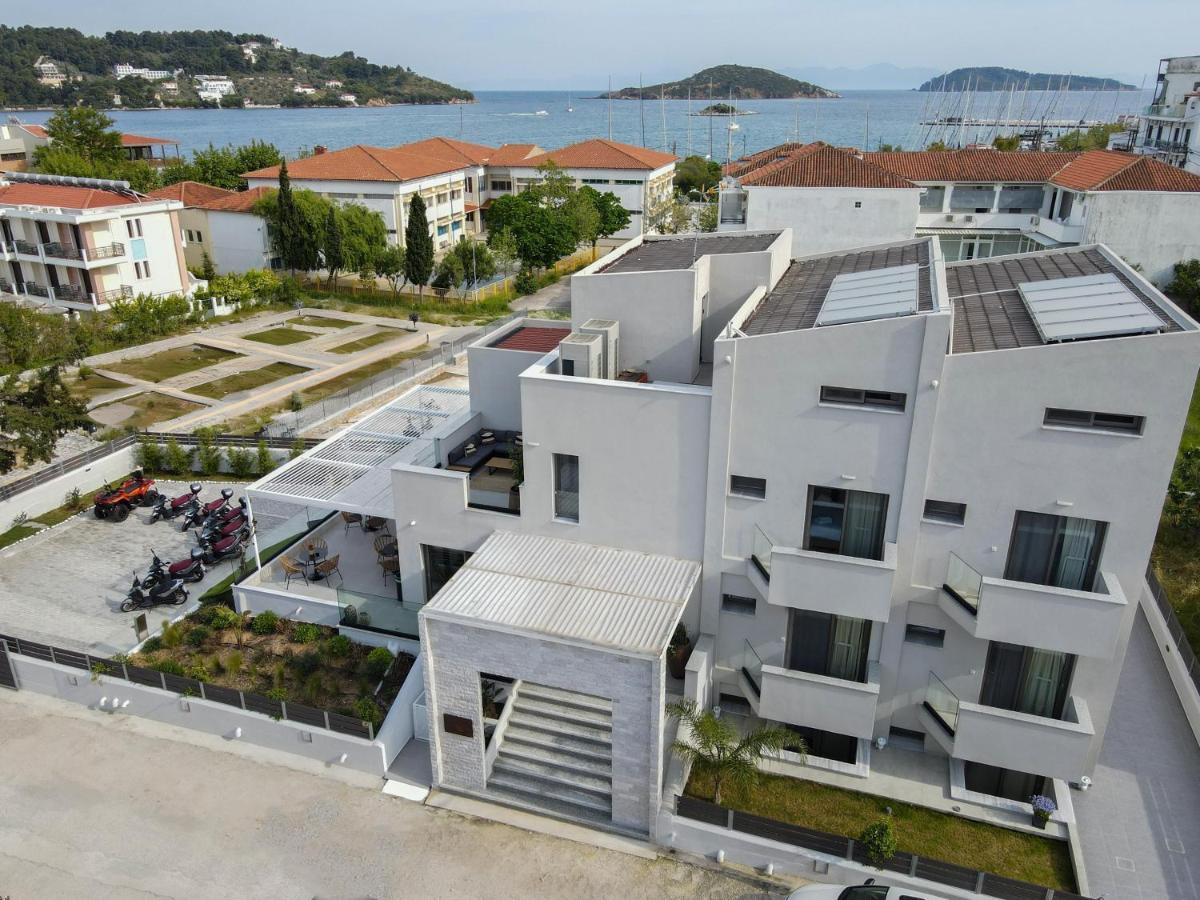 Niso Skiathos Town